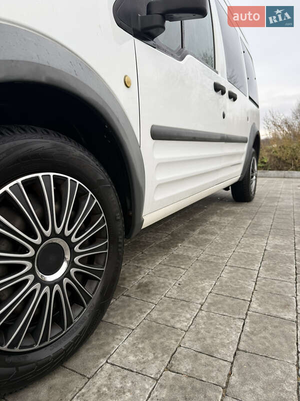 Мінівен Ford Tourneo Connect 2010 в Львові фото 6 Мінівен Ford Tourneo Connect 2010 в Львові
