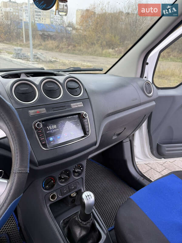 Мінівен Ford Tourneo Connect 2010 в Львові фото 10 Мінівен Ford Tourneo Connect 2010 в Львові