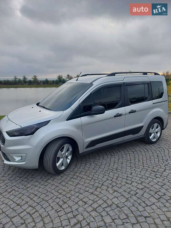 Мінівен Ford Tourneo Connect 2018 в Львові