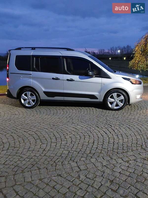 Мінівен Ford Tourneo Connect 2018 в Львові