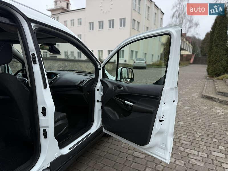 Мінівен Ford Tourneo Connect 2017 в Тернополі
