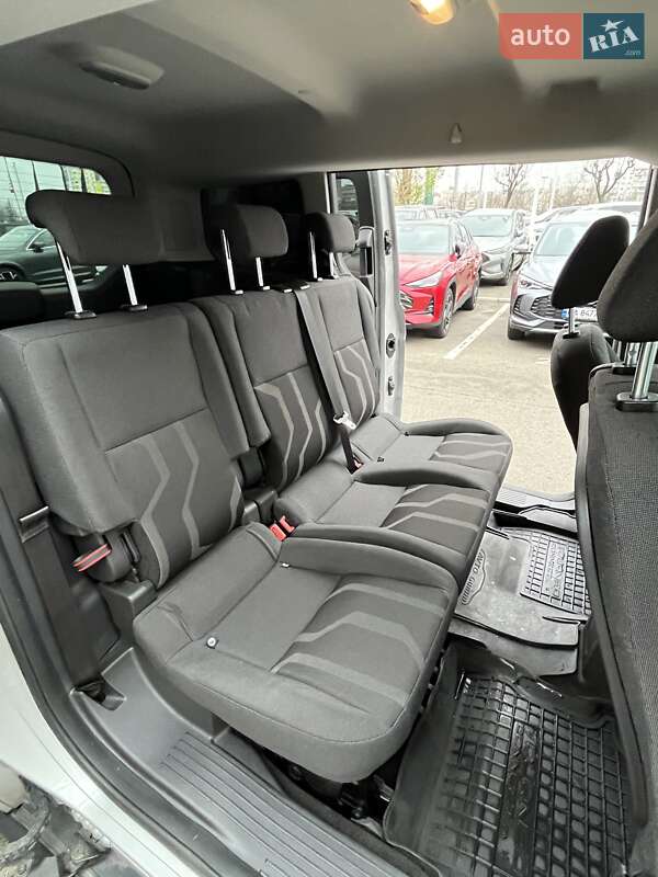Минивэн Ford Tourneo Connect 2016 в Киеве фото 11 Минивэн Ford Tourneo Connect 2016 в Киеве