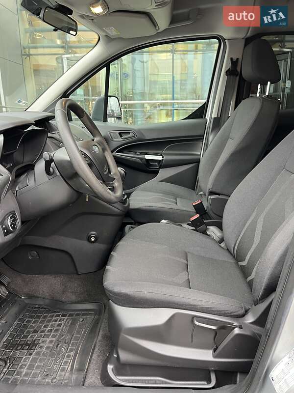 Минивэн Ford Tourneo Connect 2016 в Киеве фото 28 Минивэн Ford Tourneo Connect 2016 в Киеве