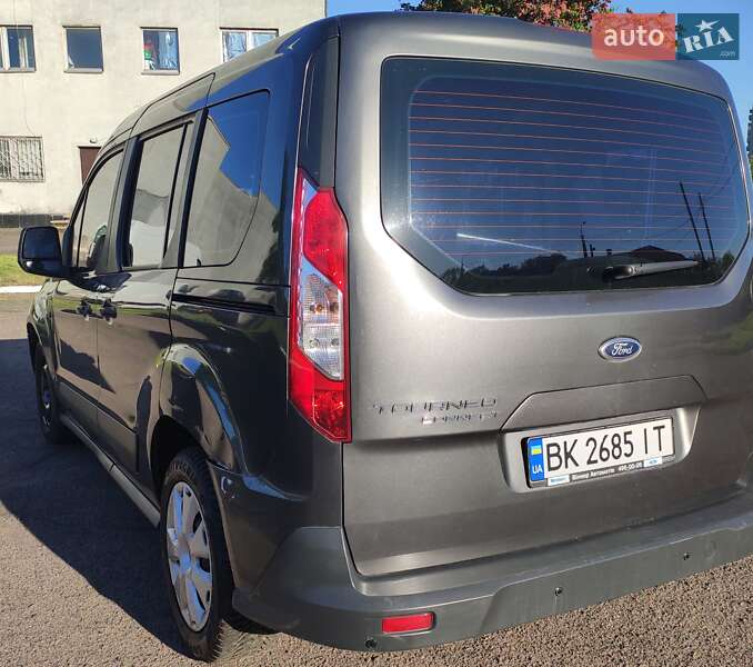 Минивэн Ford Tourneo Connect 2016 в Ровно