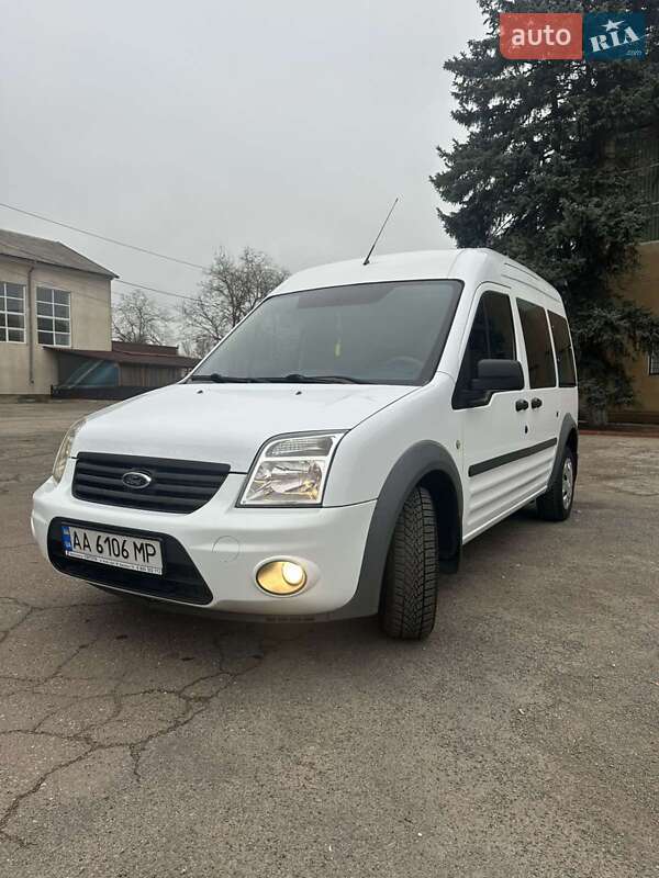 Минивэн Ford Tourneo Connect 2012 в Граденицах фото 11 Минивэн Ford Tourneo Connect 2012 в Граденицах