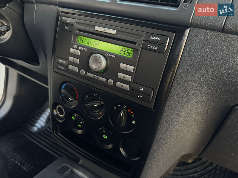 Минивэн Ford Tourneo Connect 2009 в Виноградове фото 26 Минивэн Ford Tourneo Connect 2009 в Виноградове