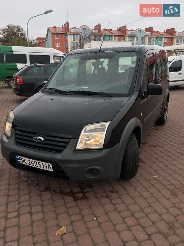 Минивэн Ford Tourneo Connect 2011 в Киеве