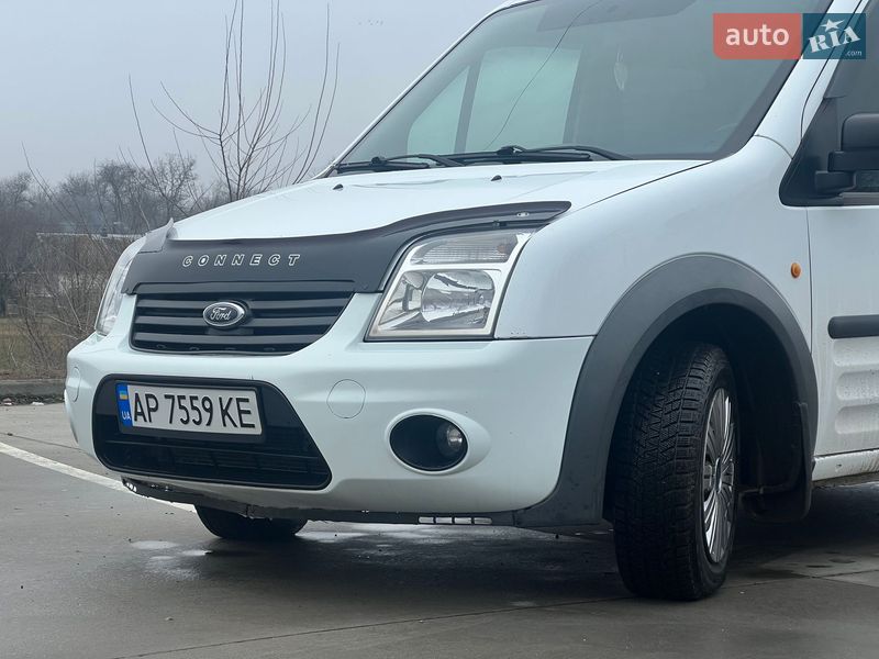 Минивэн Ford Tourneo Connect 2012 в Синельниково