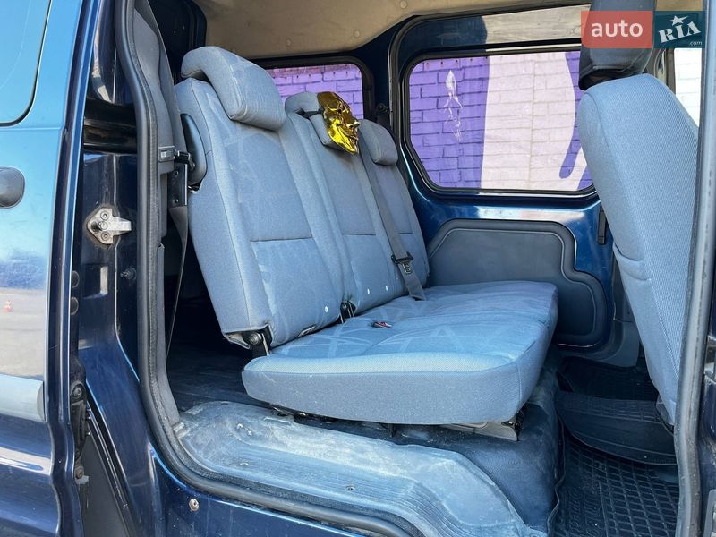 Минивэн Ford Tourneo Connect 2012 в Киеве фото 11 Минивэн Ford Tourneo Connect 2012 в Киеве