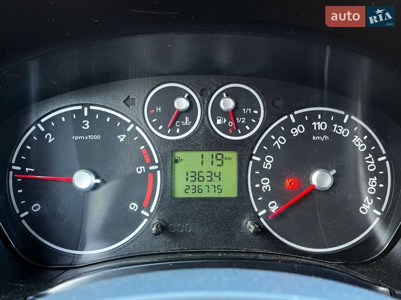 Минивэн Ford Tourneo Connect 2012 в Киеве фото 20 Минивэн Ford Tourneo Connect 2012 в Киеве