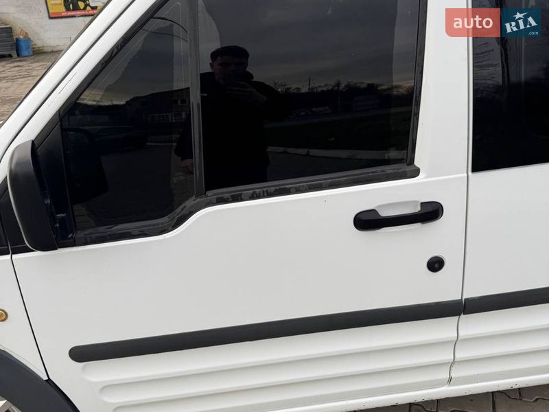 Минивэн Ford Tourneo Connect 2011 в Черновцах фото 7 Минивэн Ford Tourneo Connect 2011 в Черновцах