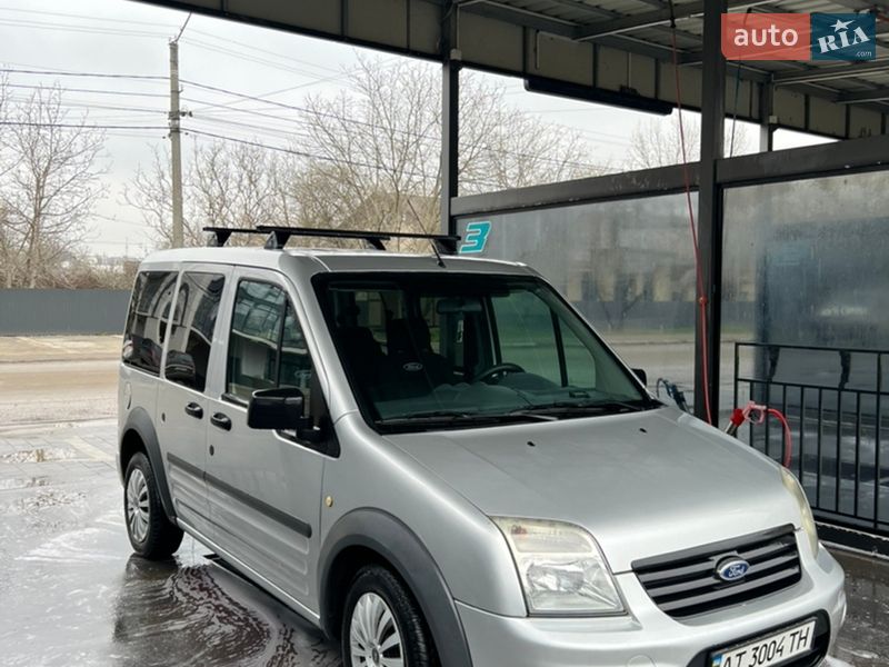 Минивэн Ford Tourneo Connect 2010 в Ивано-Франковске