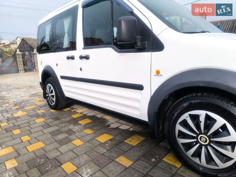 Минивэн Ford Tourneo Connect 2006 в Черновцах