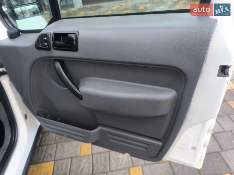 Минивэн Ford Tourneo Connect 2006 в Черновцах