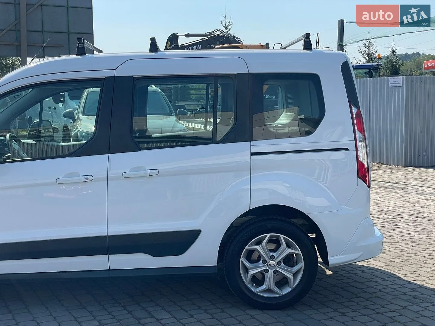 2015 Ford Tourneo Connect - мініатюра 24