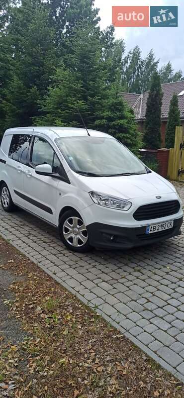 Ford Tourneo Courier 2015