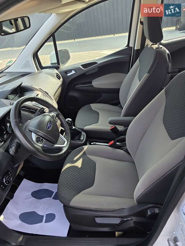 Мікровен Ford Tourneo Courier 2016 в Луцьку фото 15 Мікровен Ford Tourneo Courier 2016 в Луцьку