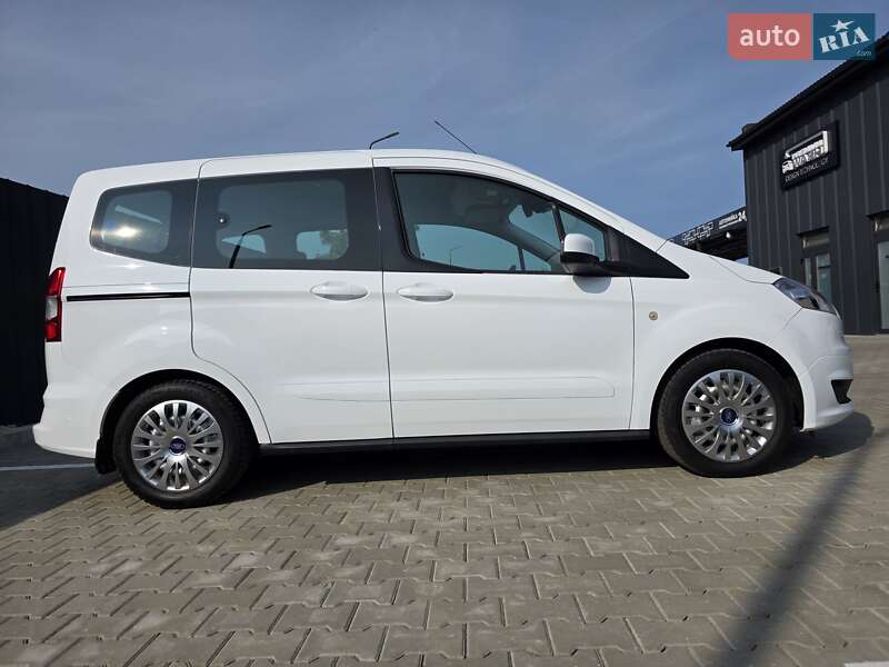 Мікровен Ford Tourneo Courier 2016 в Луцьку фото 5 Мікровен Ford Tourneo Courier 2016 в Луцьку