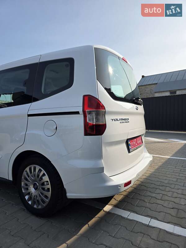 Мікровен Ford Tourneo Courier 2016 в Луцьку фото 11 Мікровен Ford Tourneo Courier 2016 в Луцьку