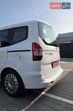 Микровэн Ford Tourneo Courier 2016 в 