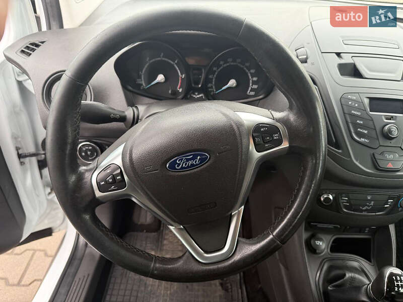 Микровэн Ford Tourneo Courier 2017 в Луцке