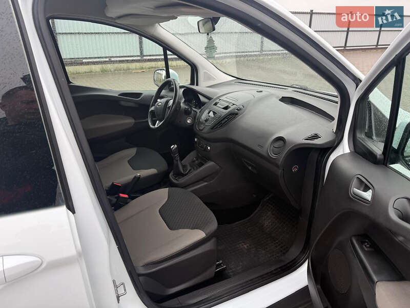 Микровэн Ford Tourneo Courier 2017 в Луцке