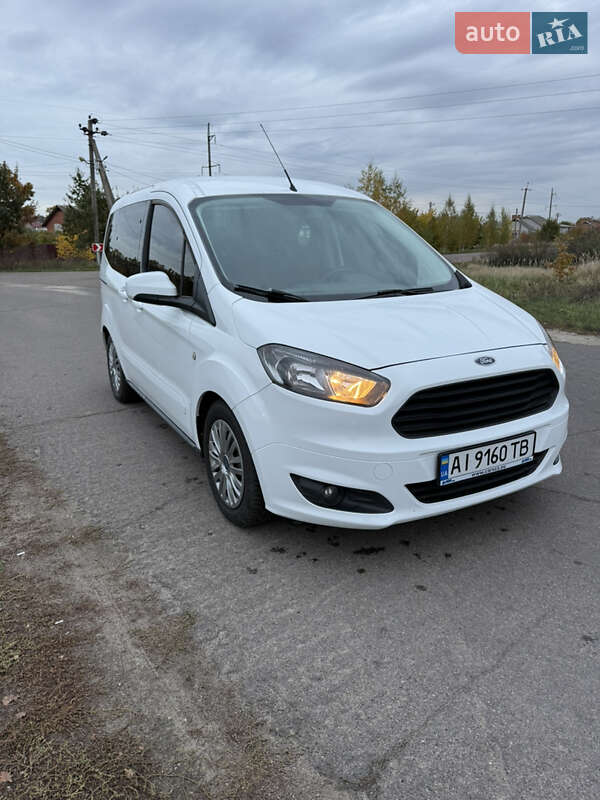 Микровэн Ford Tourneo Courier 2017 в 
