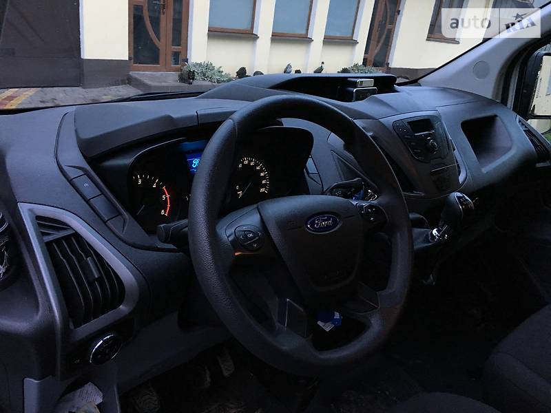 Грузопассажирский фургон Ford Tourneo Custom 2015 в Тернополе