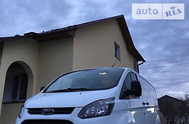 Грузопассажирский фургон Ford Tourneo Custom 2015 в 