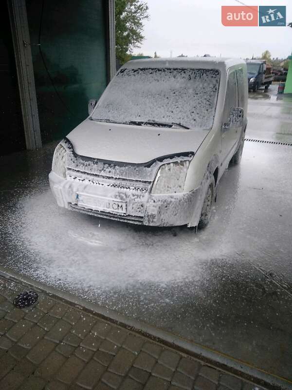 Вантажопасажирський фургон Ford Tourneo Custom 2003 в Чернівцях