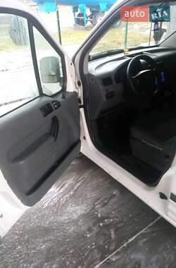 Вантажопасажирський фургон Ford Tourneo Custom 2003 в 