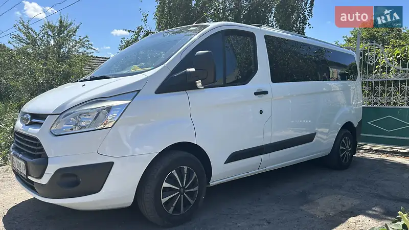 Ford Tourneo Custom