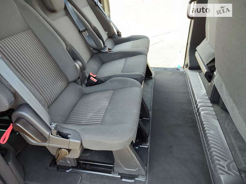 Мінівен Ford Tourneo Custom 2015 в Кривому Розі