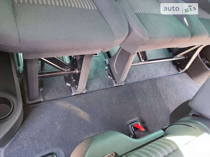 Мінівен Ford Tourneo Custom 2015 в Кривому Розі