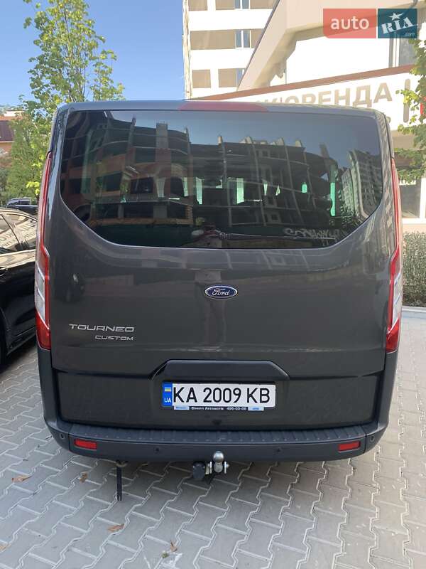 Минивэн Ford Tourneo Custom 2016 в Ирпене фото 2 Минивэн Ford Tourneo Custom 2016 в Ирпене