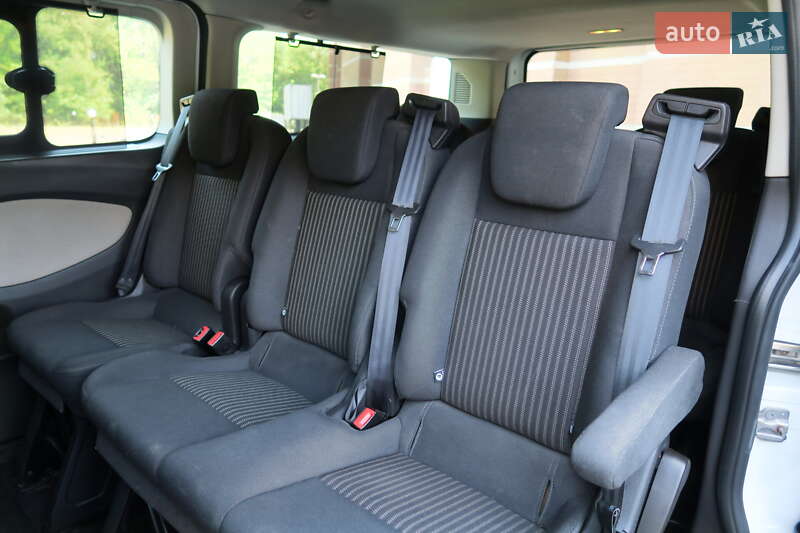 Минивэн Ford Tourneo Custom 2017 в Захарьевке