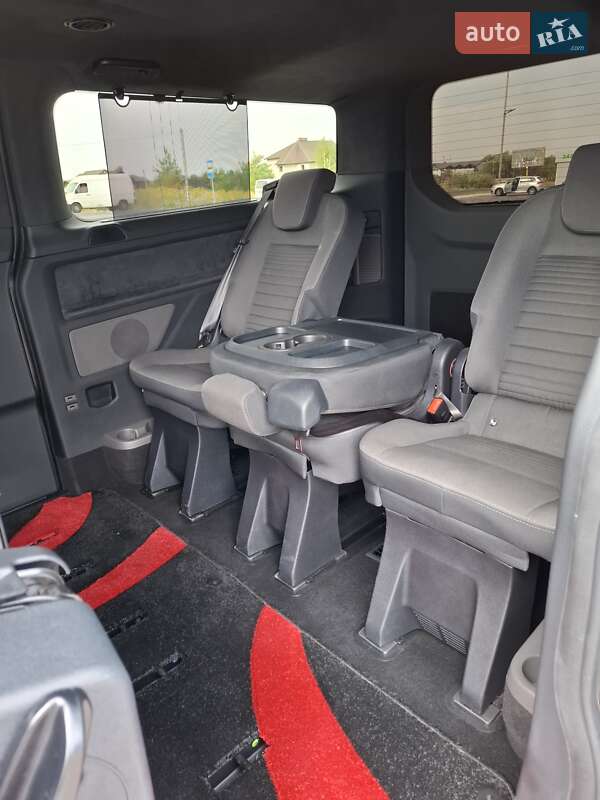 Минивэн Ford Tourneo Custom 2023 в 