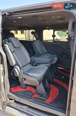 Минивэн Ford Tourneo Custom 2023 в 