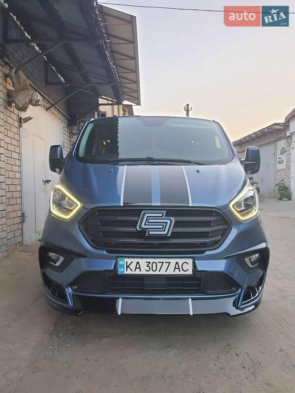 Мінівен Ford Tourneo Custom 2019 в Дніпрі