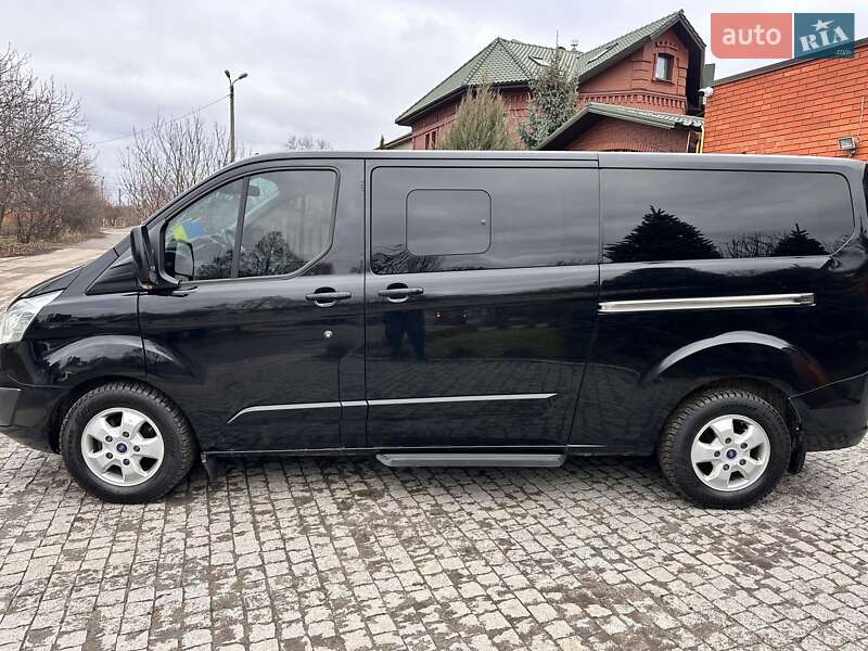 Мінівен Ford Tourneo Custom 2016 в Києві