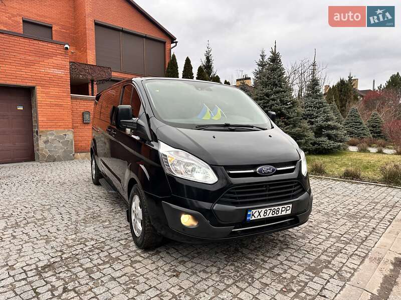 Мінівен Ford Tourneo Custom 2016 в Києві