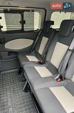 Мінівен Ford Tourneo Custom 2017 в  фото 22 Мінівен Ford Tourneo Custom 2017 в