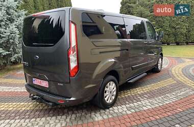 Минивэн Ford Tourneo Custom 2023 в 