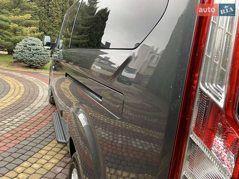 Мінівен Ford Tourneo Custom 2023 в Рівному