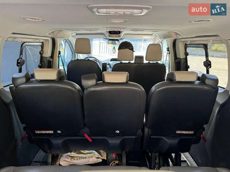 Минивэн Ford Tourneo Custom 2017 в Киеве