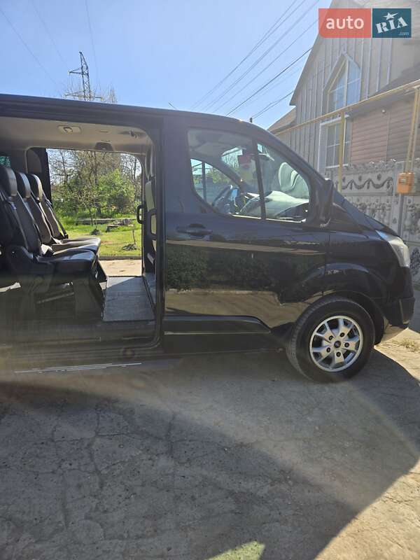 Мінівен Ford Tourneo Custom 2013 в Біляївці