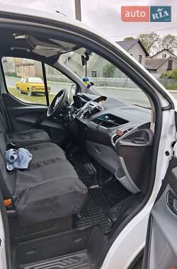 Минивэн Ford Tourneo Custom 2015 в 