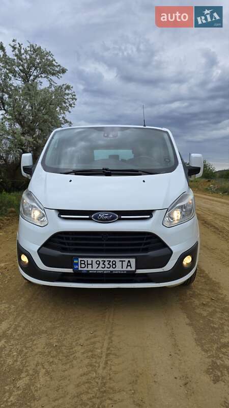 Минивэн Ford Tourneo Custom 2013 в 