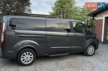 Мінівен Ford Tourneo Custom 2023 в 