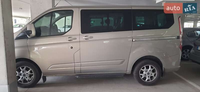 Мінівен Ford Tourneo Custom 2013 в Києві
